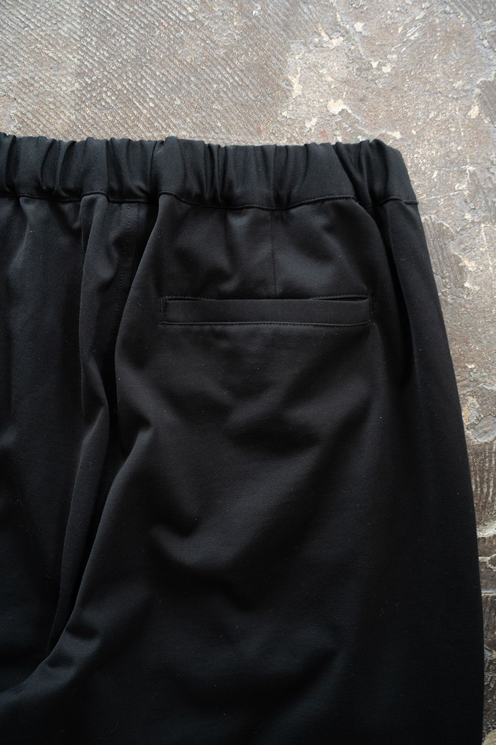【26SS】コットンジャージータックイージーパンツ(BLACK NAVY)