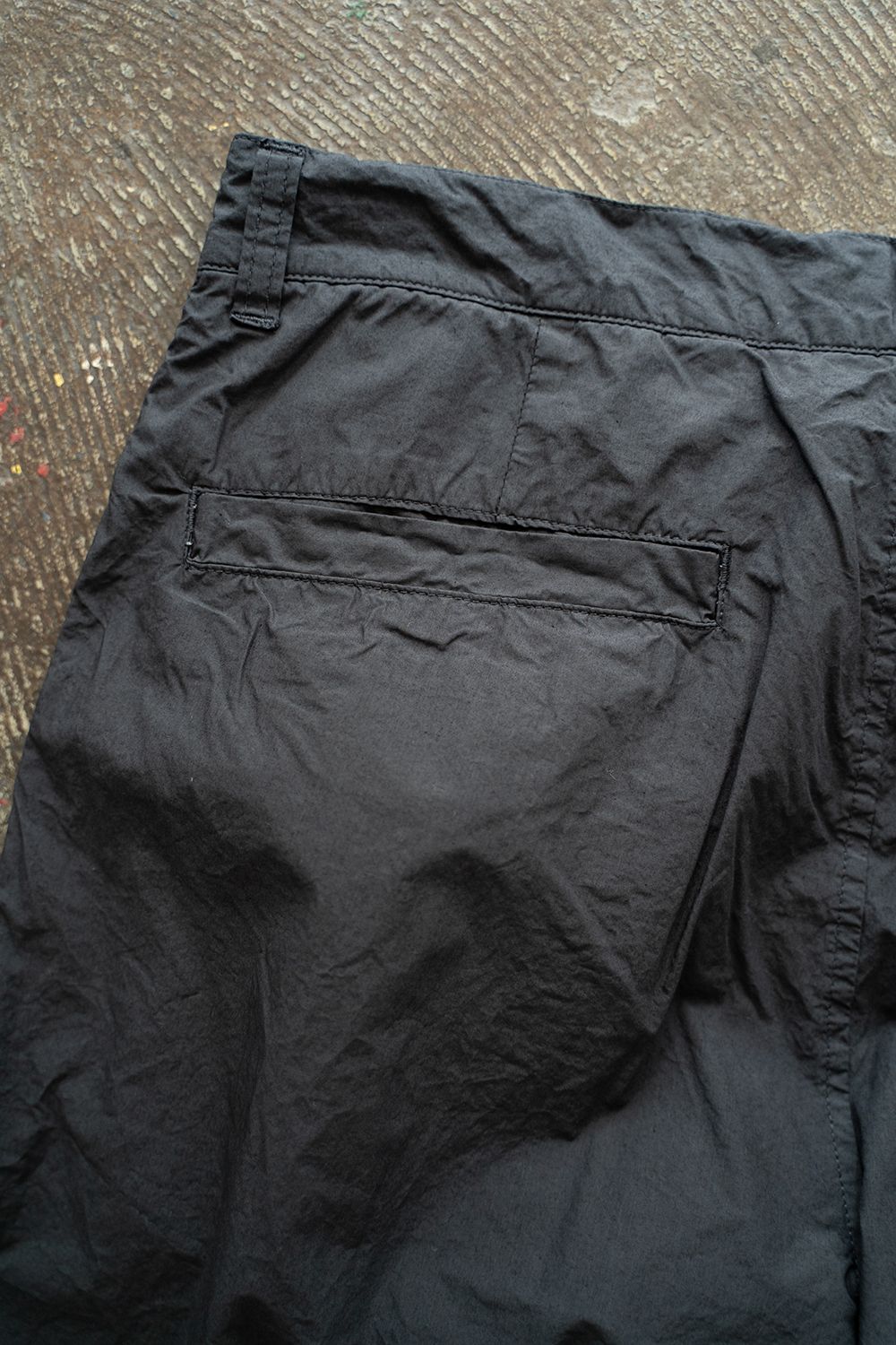 【ラスト1点】【25SS】ガーメントダイディープタックワイドパンツ(INK BLACK)