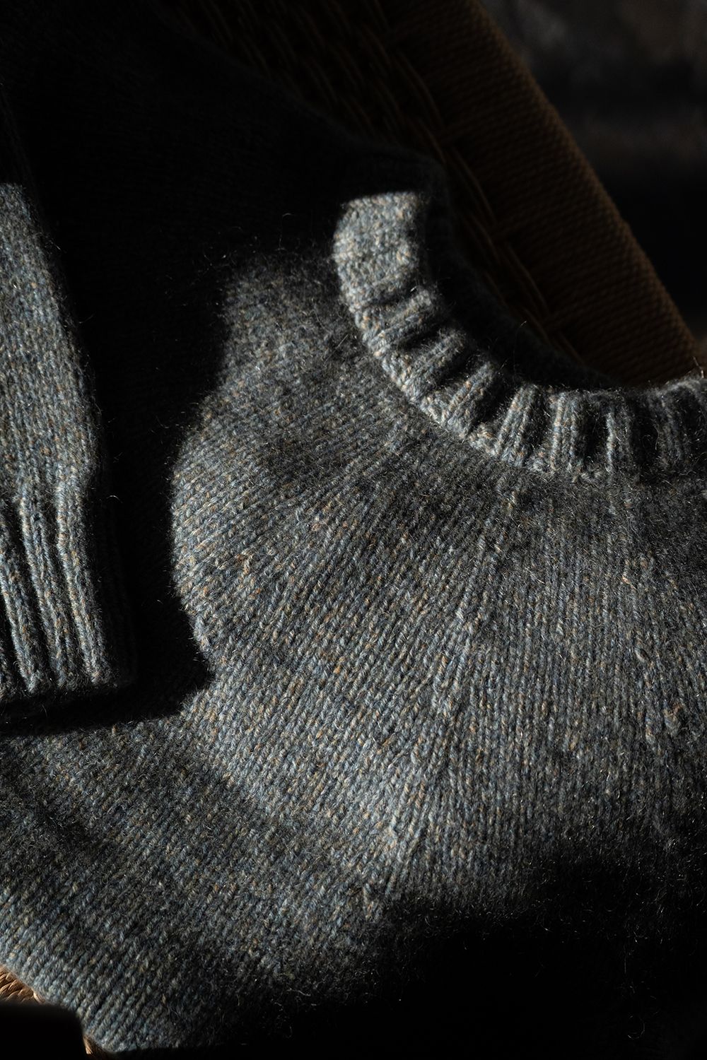 【ラスト1点】yak/lambs multi ply HAND KNITTING yoke top crew neck sweater(FADE BLUE)