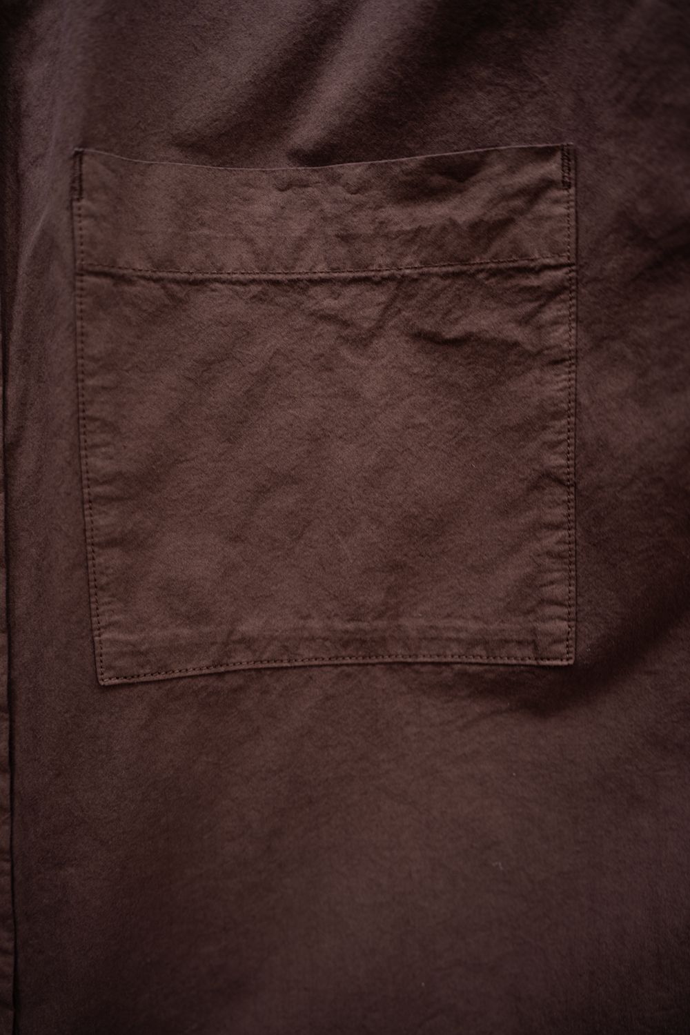 【26AW】ガーメントダイバンドカラーオーバーシャツ(REDDISH BROWN)