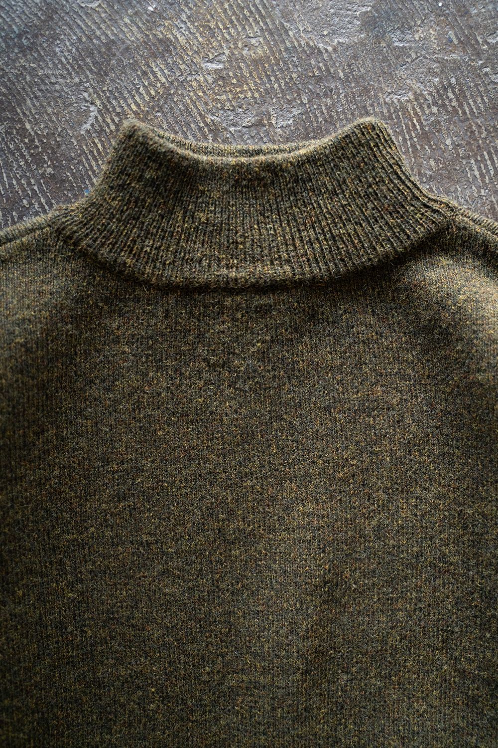 Hard twisted Shetlandwool GOB sweater(KHAKI MIX)