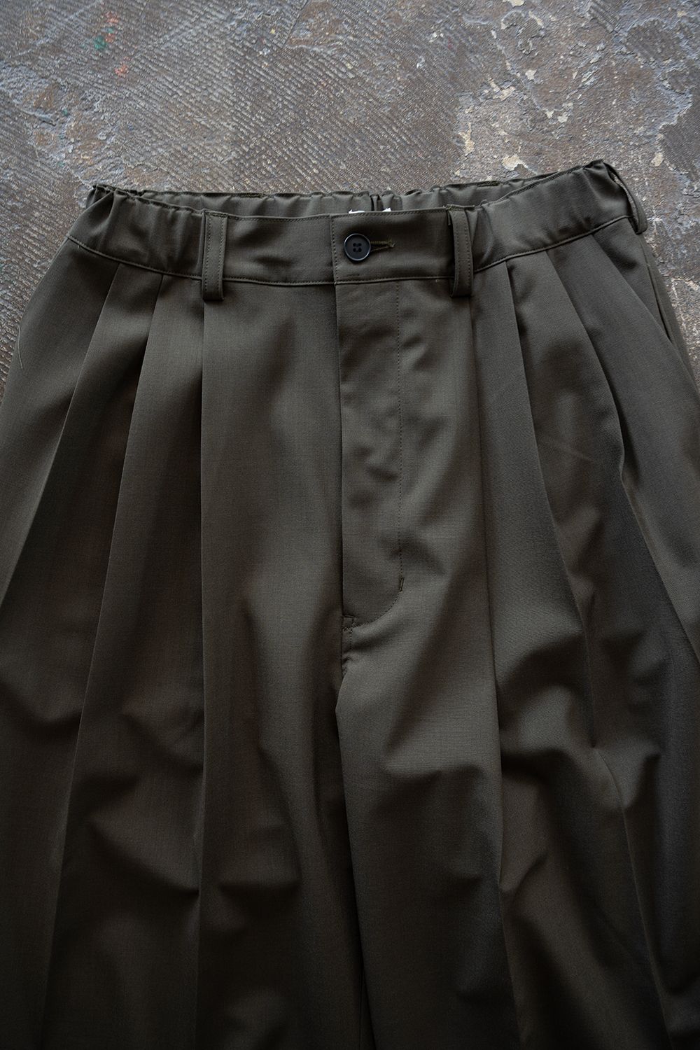 【26SS】Summer Wool 3 Pleat Pants(KHAKI)