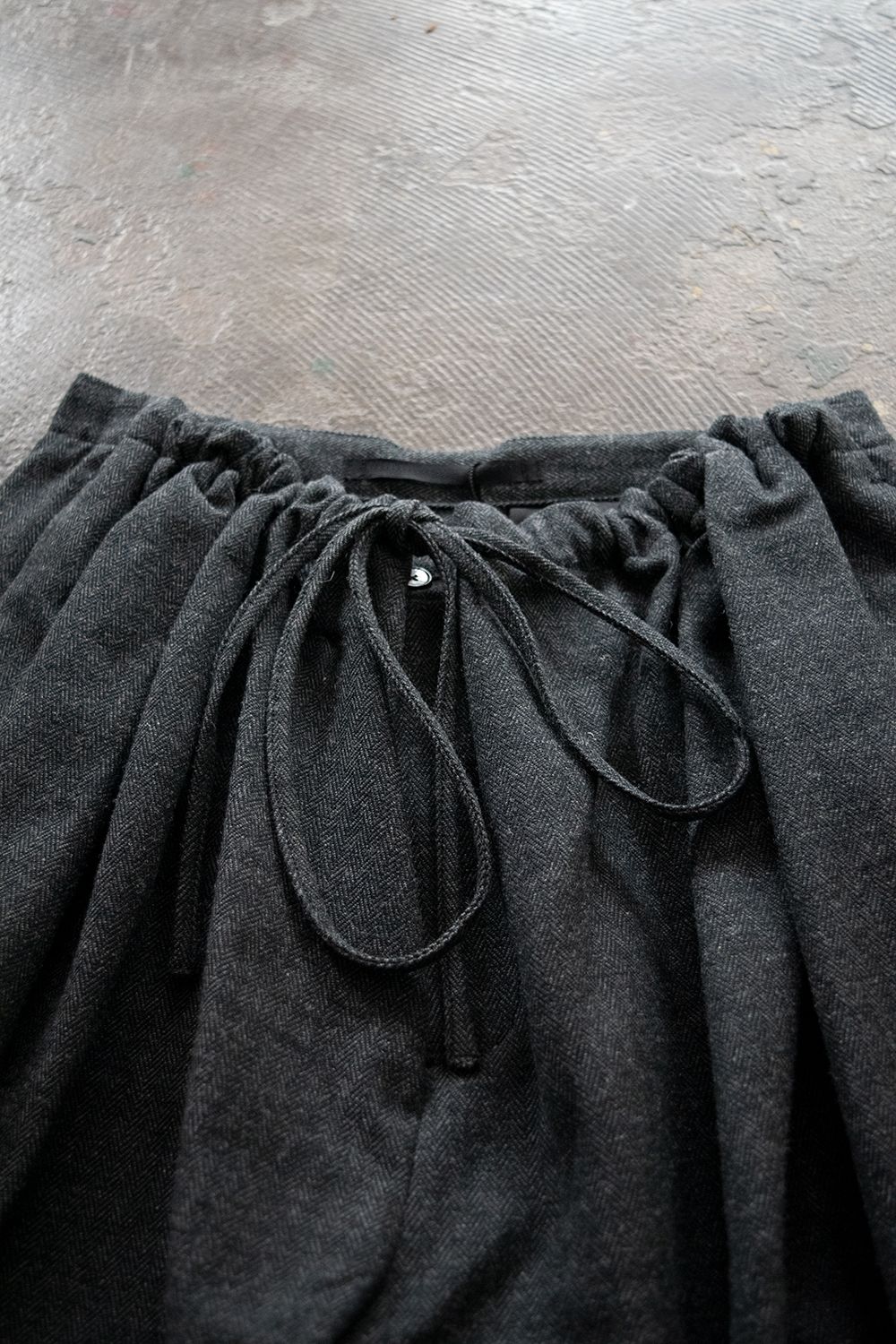 【ラスト1点】【20AW】C/W Herringbone Gathered Pants(GRAY)
