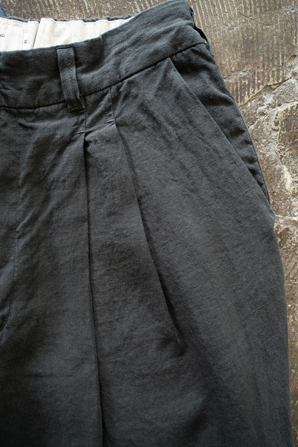 【ラスト1点】【25SS】リネンオックス2タックワイドイージーパンツ(BLUE CHARCOAL)