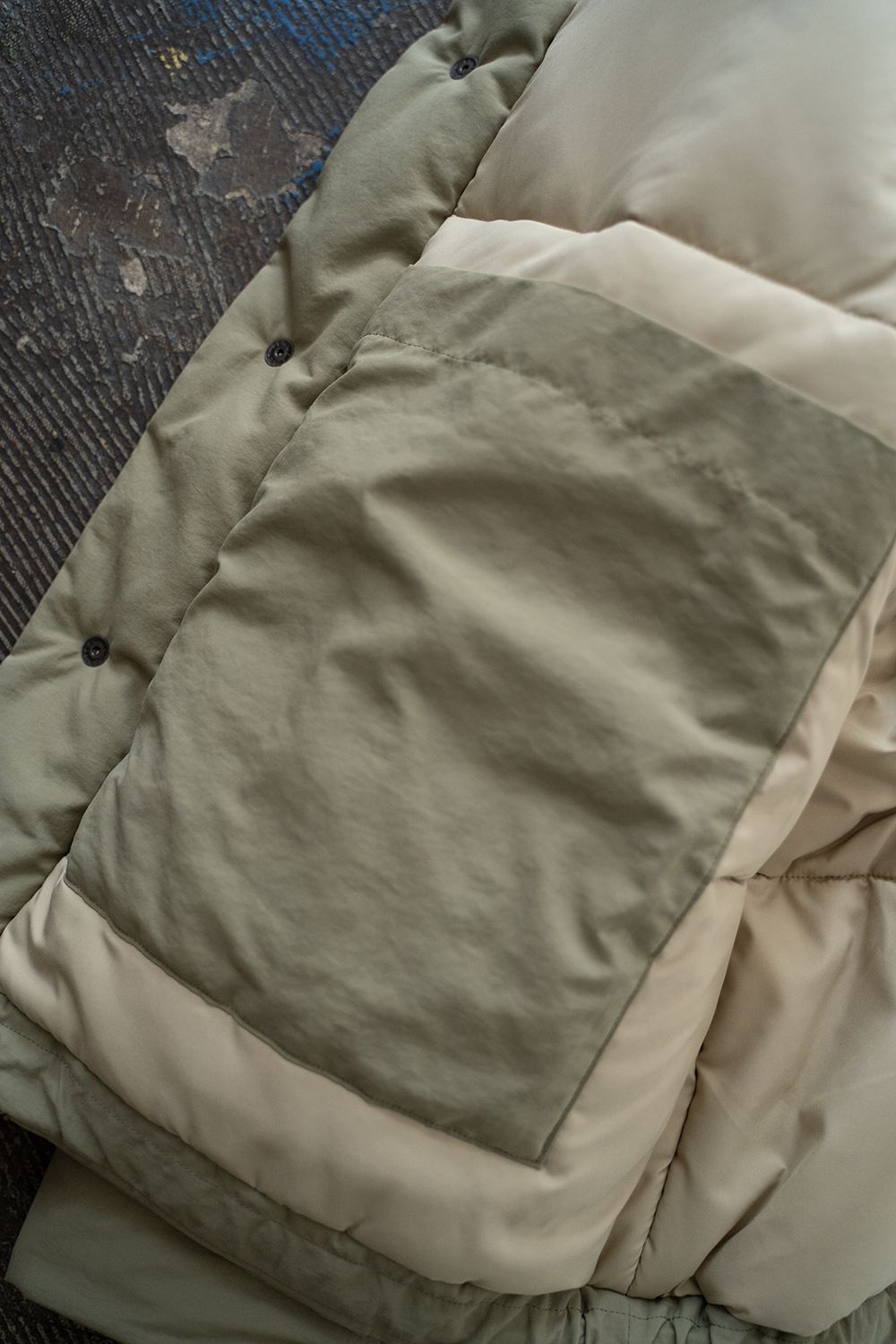 【24AW】シンサレートスタンドカラーブルゾン(KHAKI BEIGE)