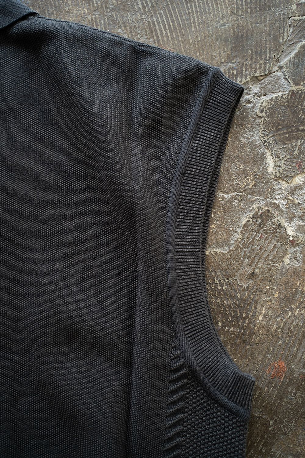 YASHIKI - 【ラスト1点】【24SS】Hidamari Skipper Vest(BLACK) | Salty