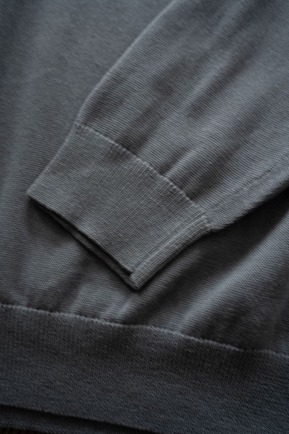 【26AW】コットン×シルク12Gニットポロ(SLATE GREY)