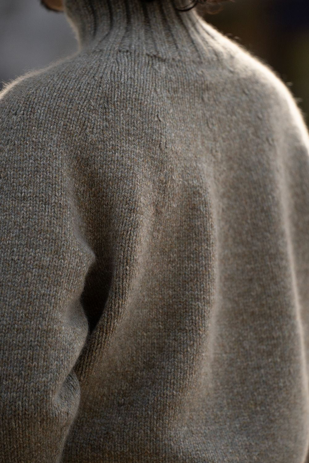 yak/lambs multi ply HAND KNITTING yoke top turtle neck sweater(FOG)