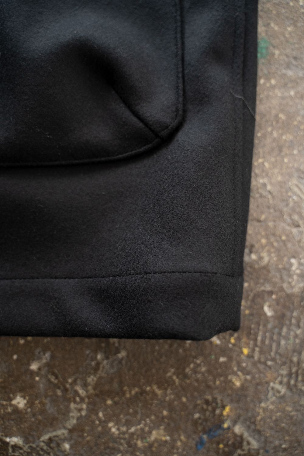 【25AW】Super110'Sメルトンステンカラーハーフコート(BLACK)