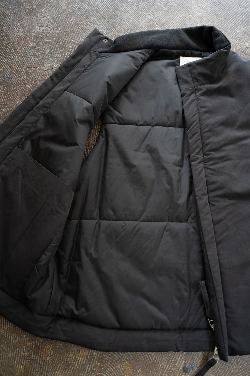 【ラスト1点】【24AW】撥水シンサレートスタンドカラーベスト(INK BLACK)