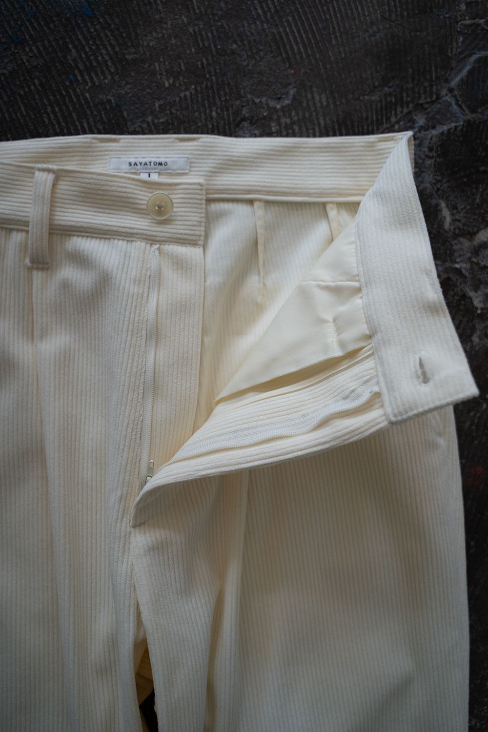 1-Tack Corduroy Bootcut Pants/1タックコーデュロイブーツカットパンツ(OFF WHITE)