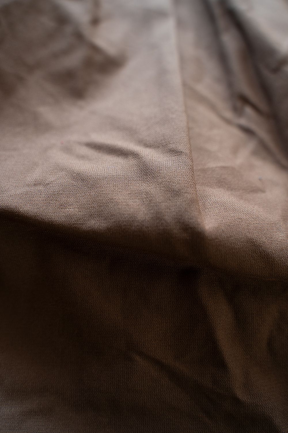 4タックイージースラックス(BROWN)