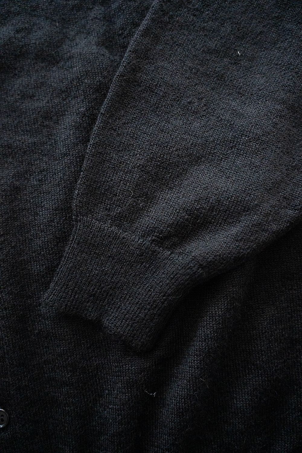 【25AW】エクストラキッドモヘア12Gニットカーディガン(BLACK)