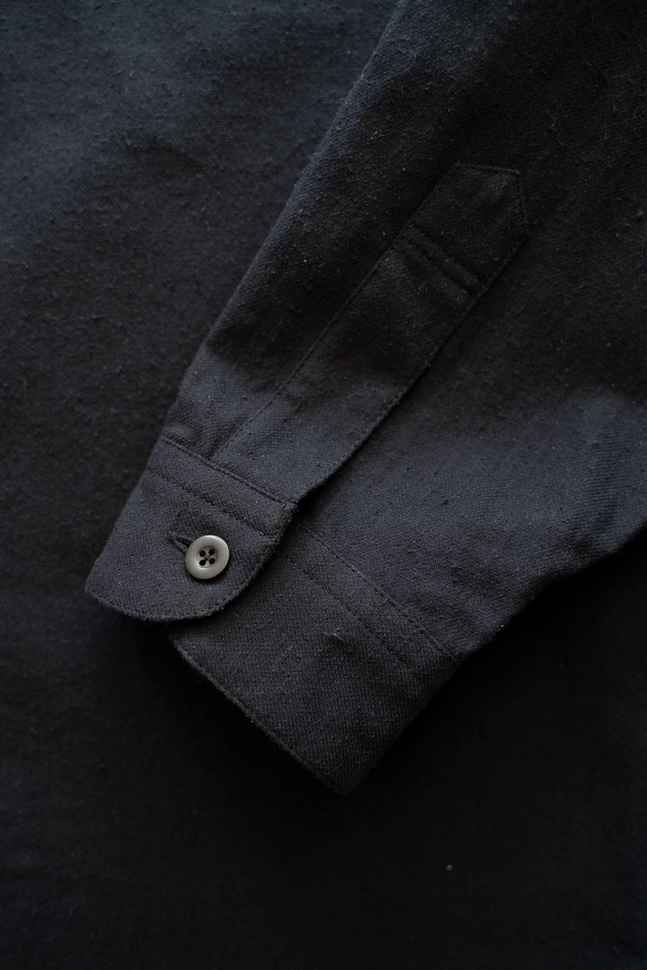 【ラスト1点】【25AW】極小襟コットン×シルクネップシャツ(BLACK NAVY)