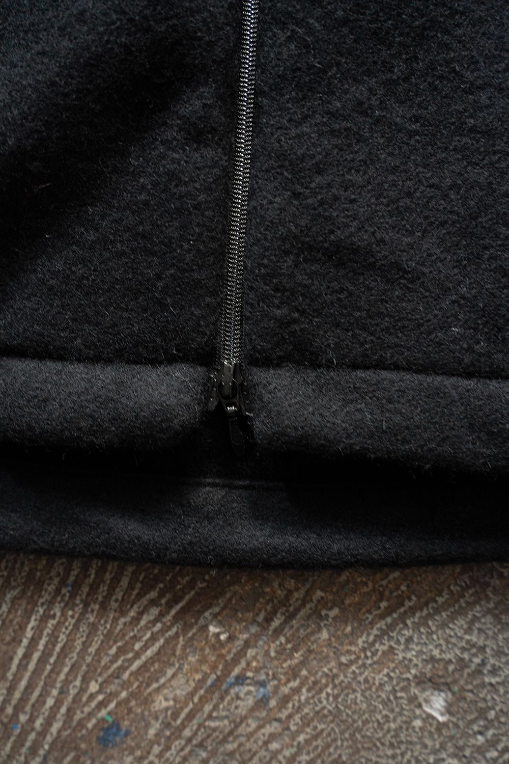 【26AW】カシミア混ジップブルゾン(BLACK)