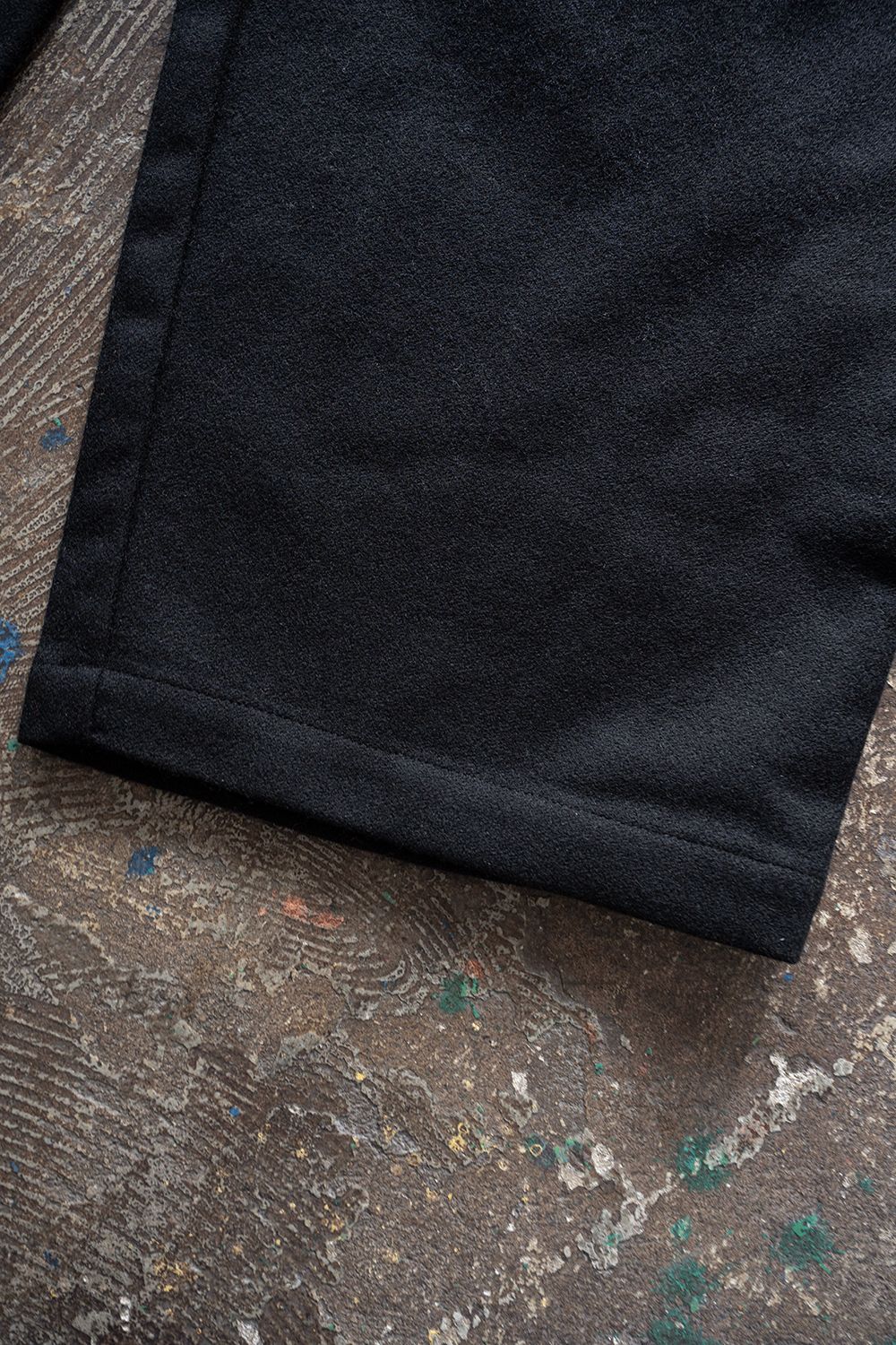 【26AW】ウール×ナイロンワンタックパンツ(BLACK)