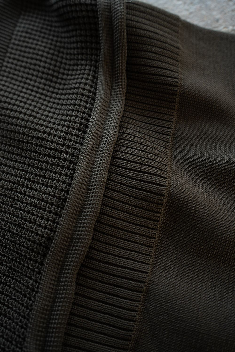 【26AW】Akiyo Zip Cardigan(DARK OLIVE)