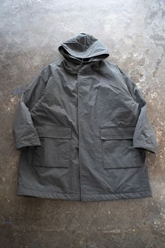 【ラスト1点】【24AW】撥水ナイロンオックスシンサレートフーデッドコート(SLATE GRAY)