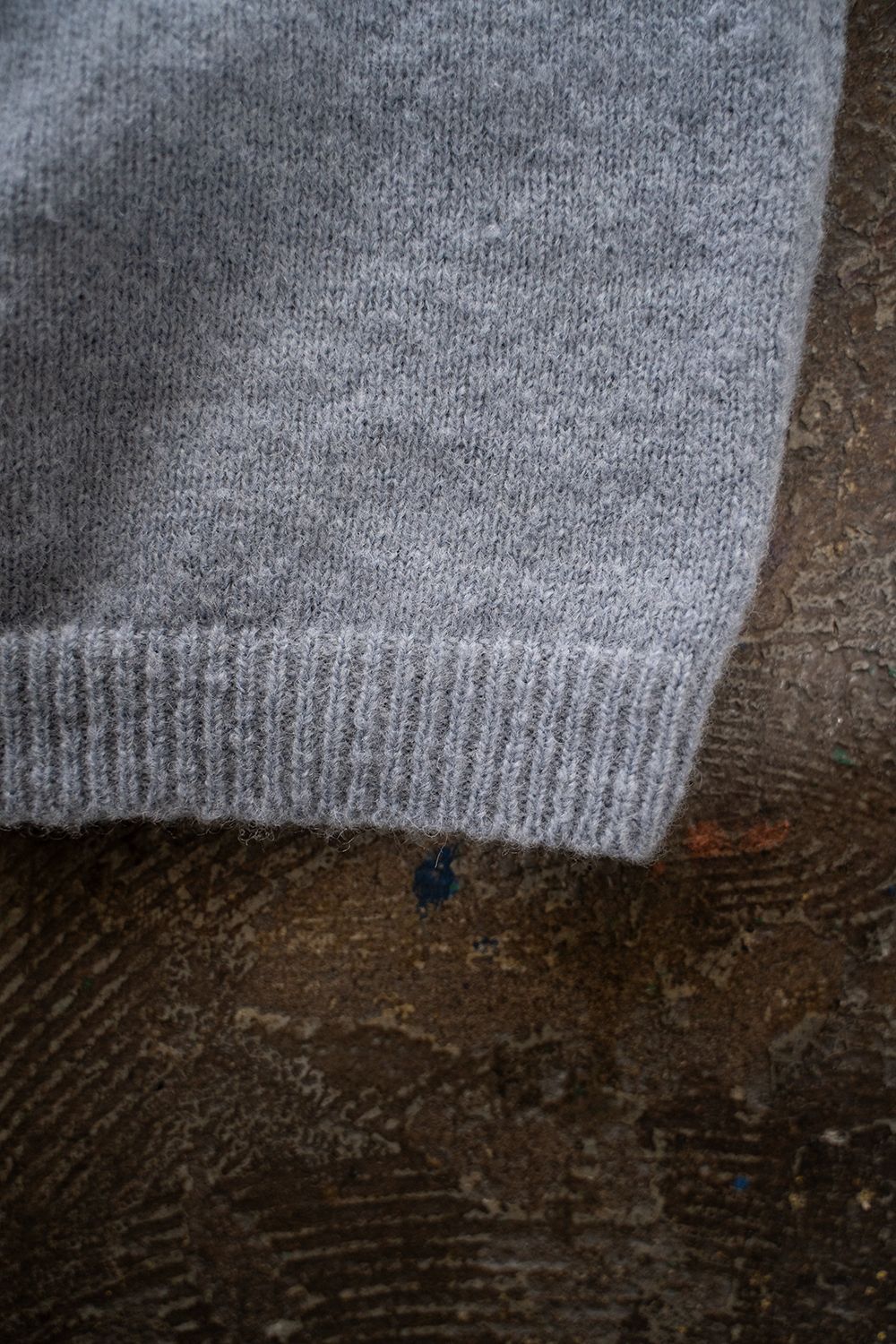 【ラスト1点】【24AW】ループヤーンクルーネックカーディガン(MISTY GRAY)