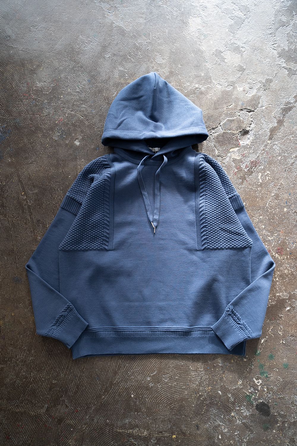 YASHIKI - 【ラスト1点】【22AW】Setsugi Hoodie(SMALT BLUE) | Salty