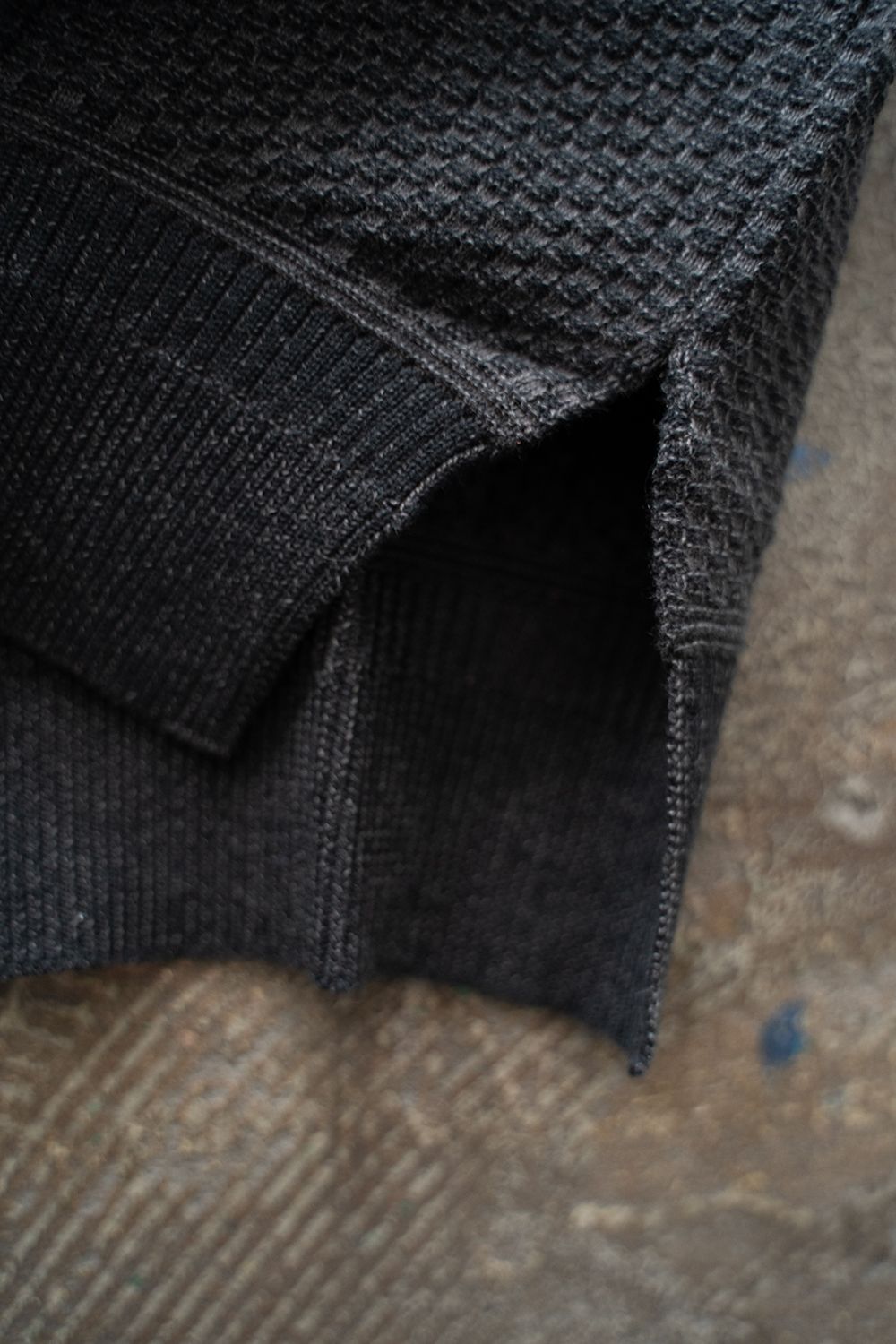 【ラスト1点】【25SS】Umiiro Knit Polo(BLACK)