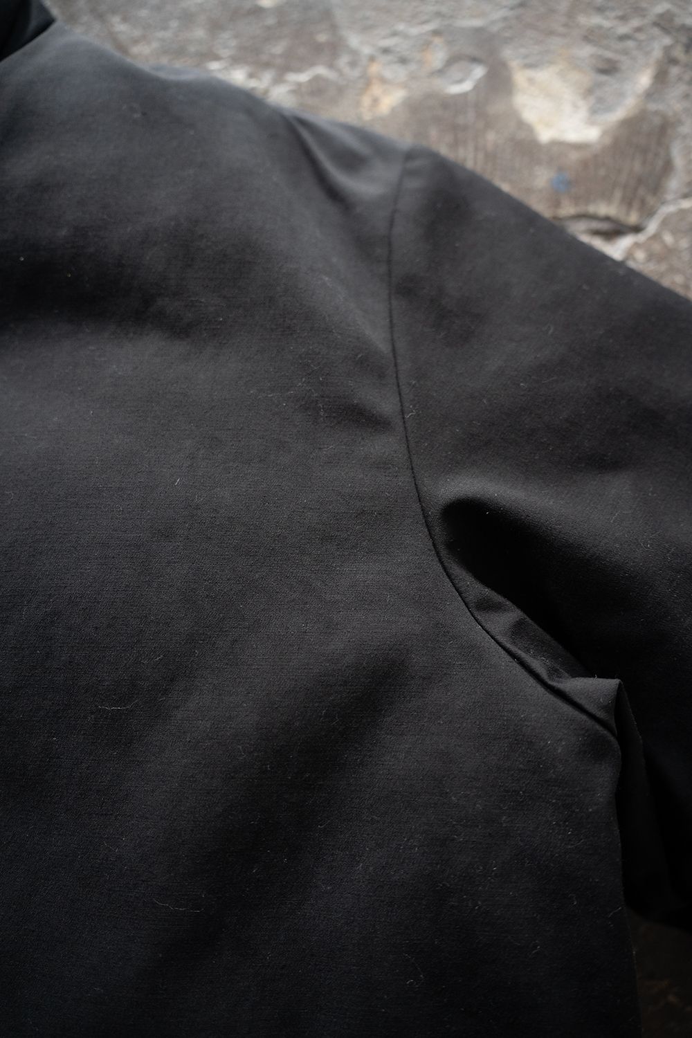 【25AW】強撚ナイロンダウンブルゾン(INK BLACK)