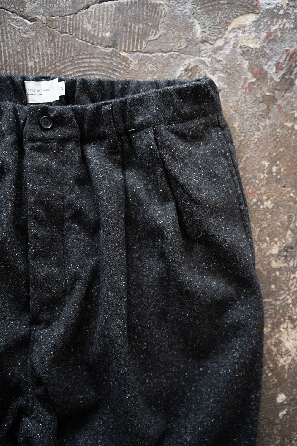 【25AW】5者混ネップツイードスラックス(CHARCOAL)