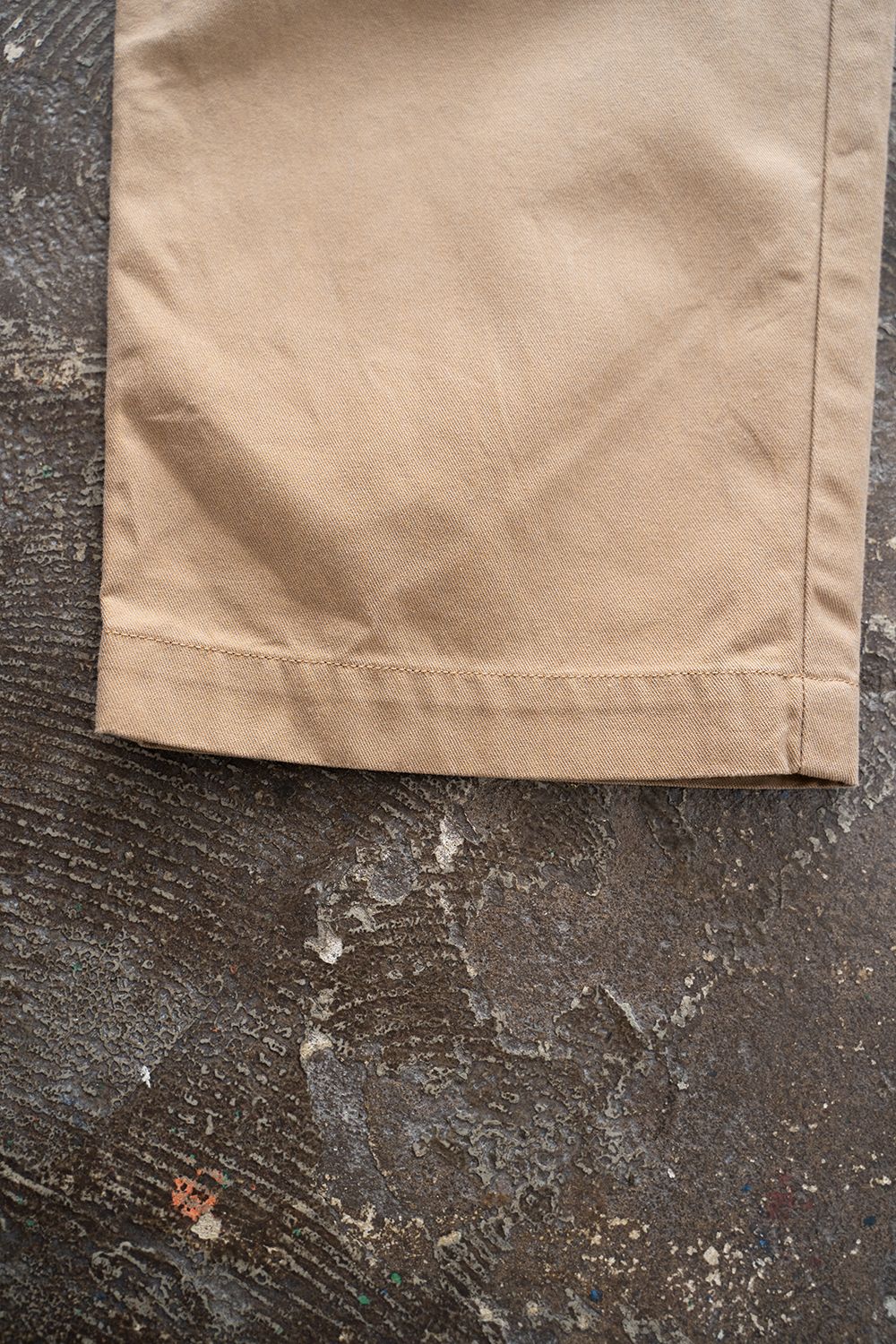 【ラスト1点】【22AW】2タックギャバジンパンツ(BEIGE)