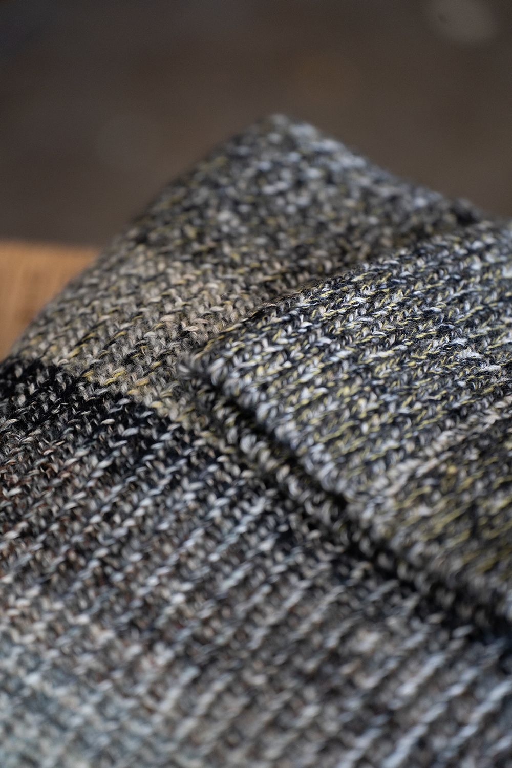 【ラスト1点】odd stripes turtle neck sweater(BLACK MIX)