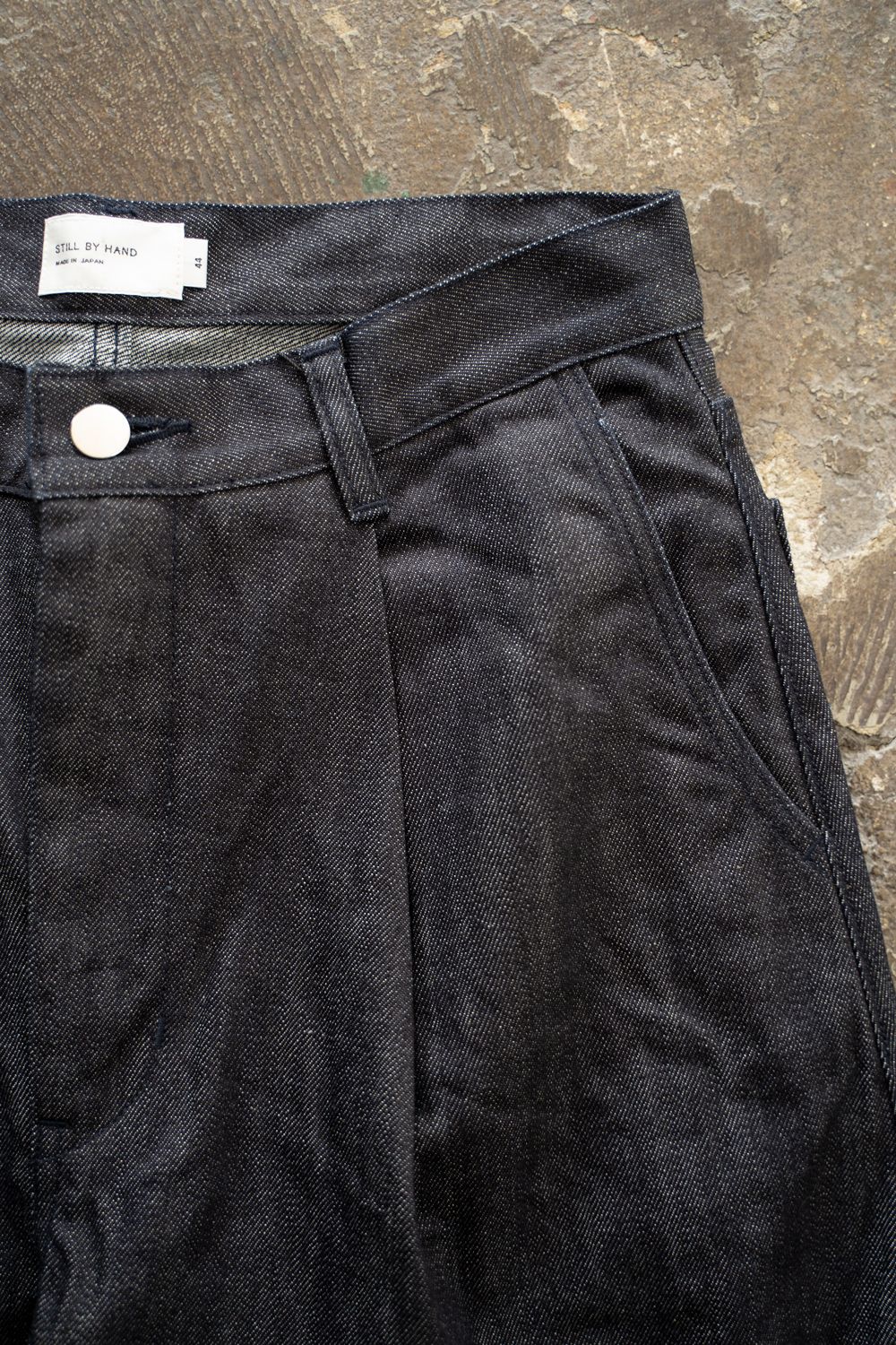 【26AW】ワンタックワイドデニムパンツ(NAVY)
