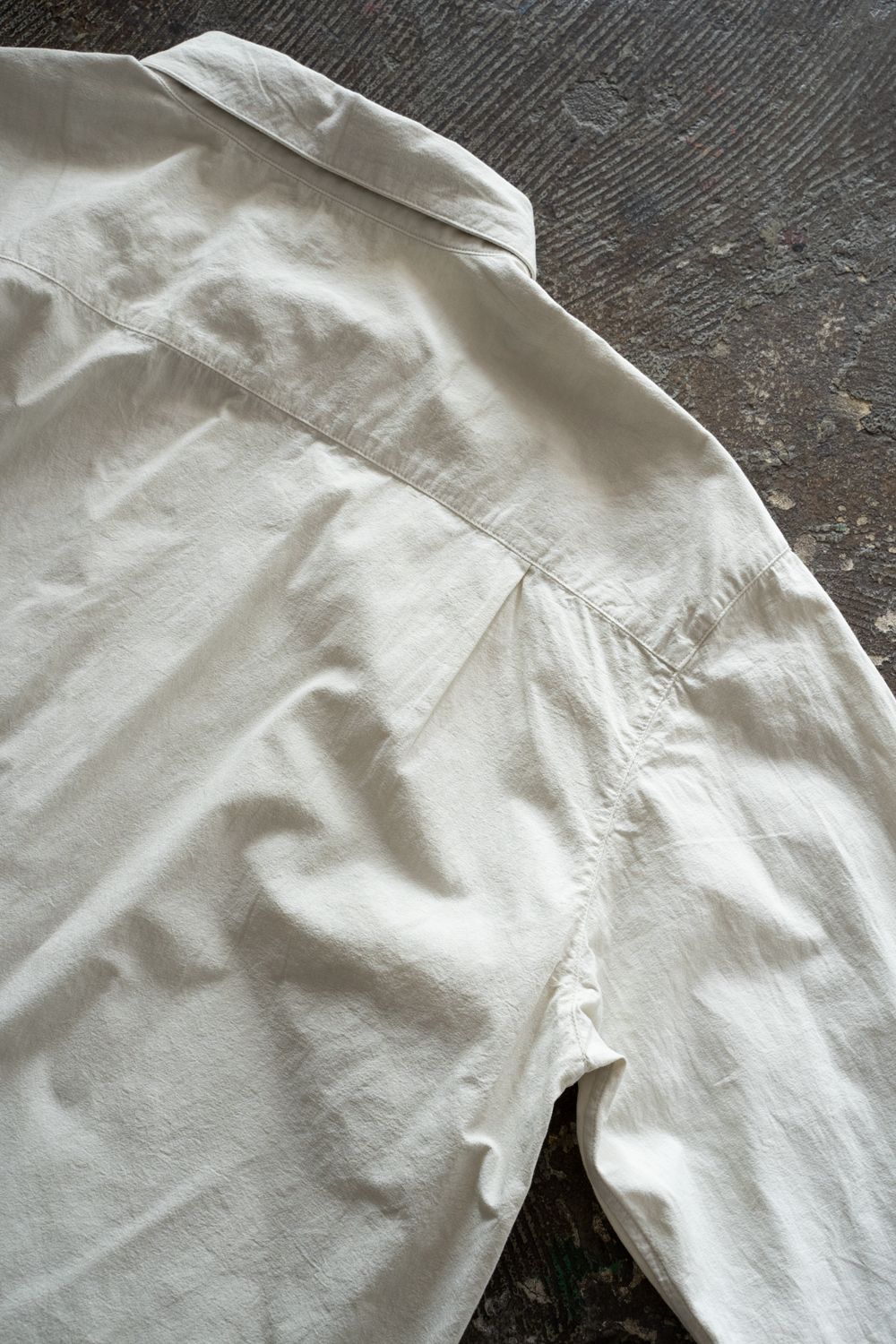 強撚OCブロードシャツ(ベンガラ白)