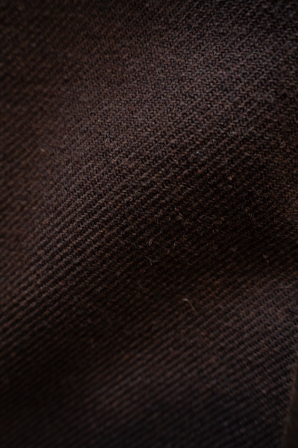 【26AW】コットン×ウールカルゼ2タックイージーパンツ(DARK BROWN)
