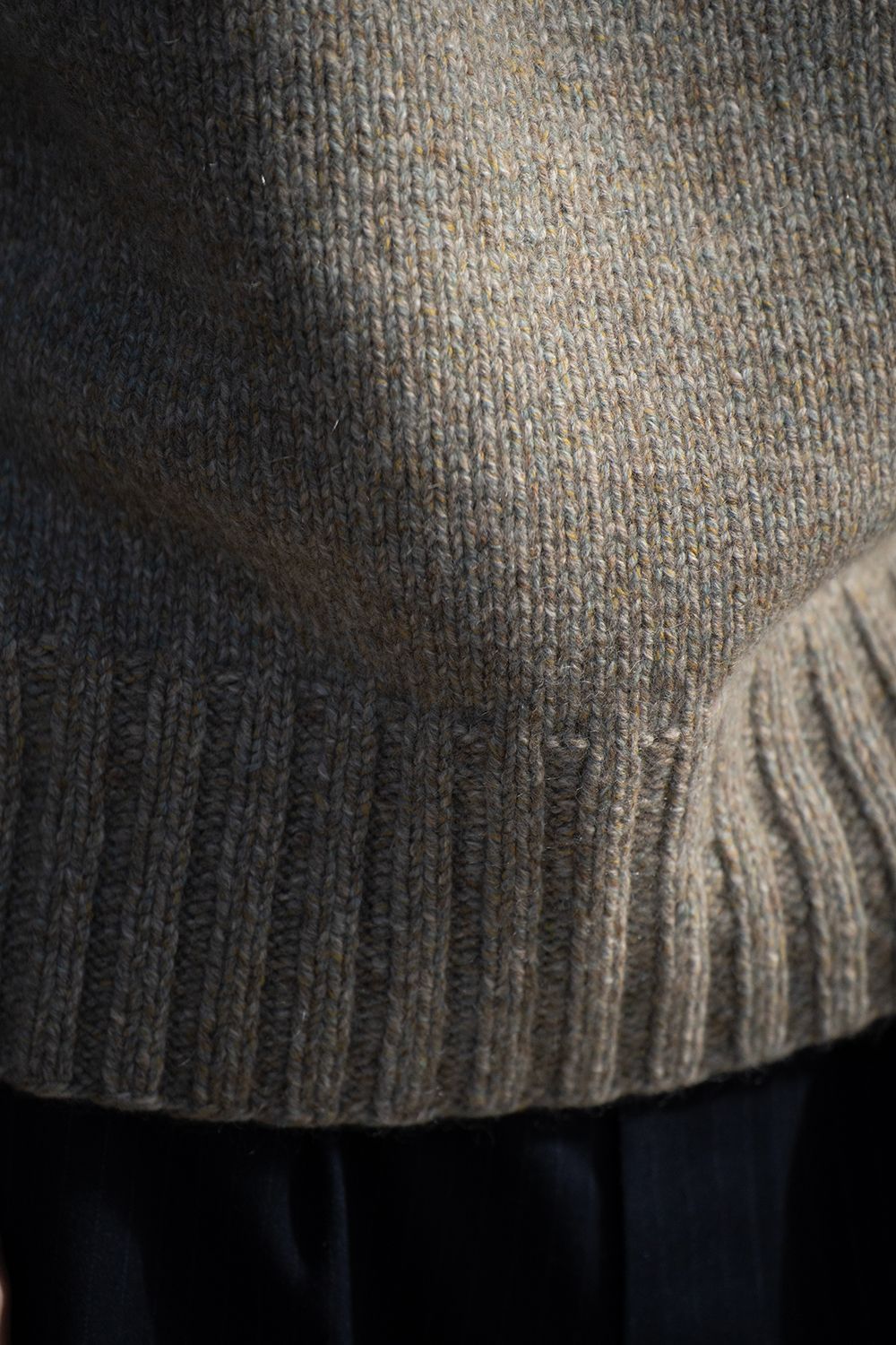 yak/lambs multi ply HAND KNITTING yoke top turtle neck sweater(FOG)