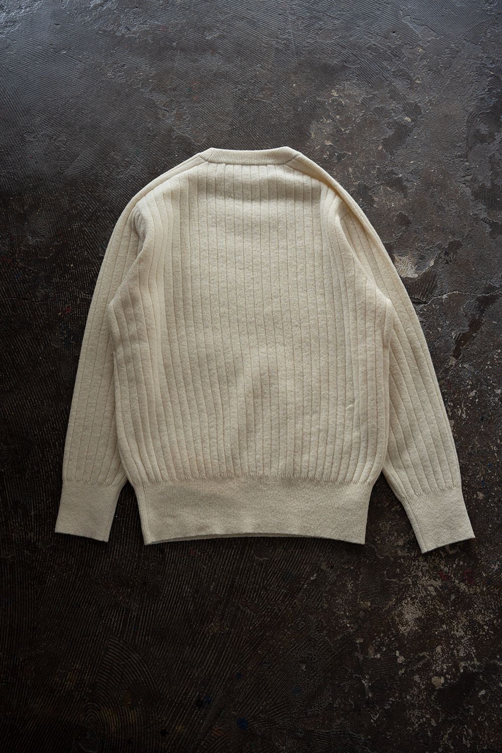 Hard twisted Shetlandwool RIB saddle shoulder crew neck sweater(WHITE)