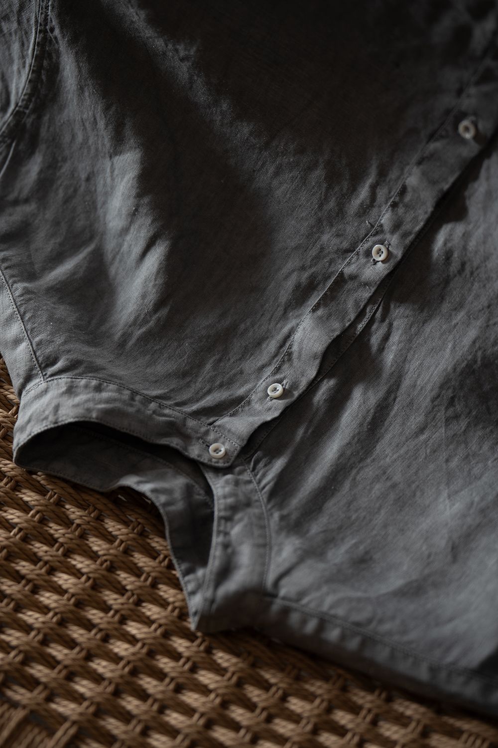 大麻シャツ 3(薄炭)