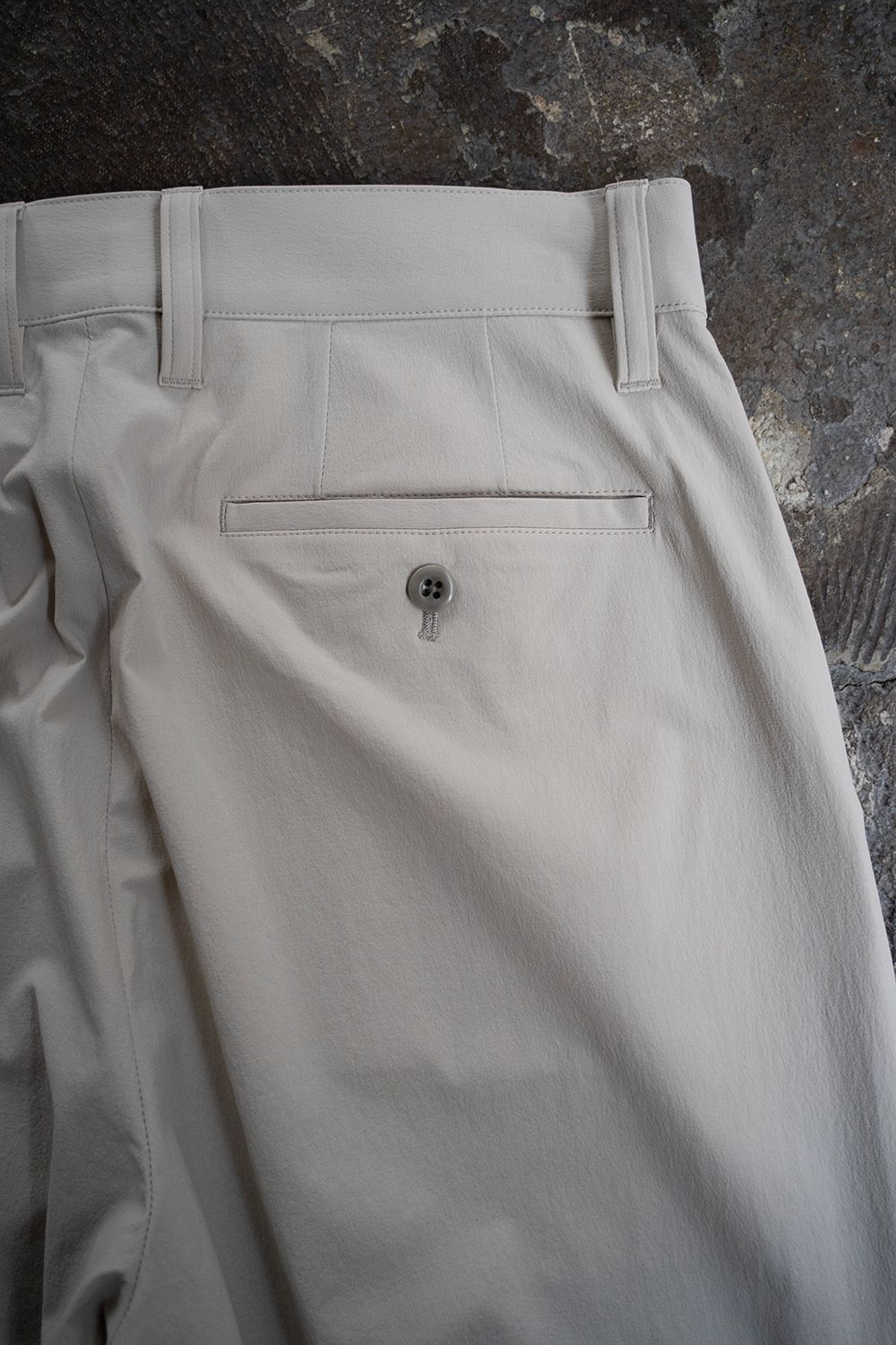 【25SS】1-Tack Nylon Trousers/1タックナイロントラウザーズ(LIGHT GRAY)