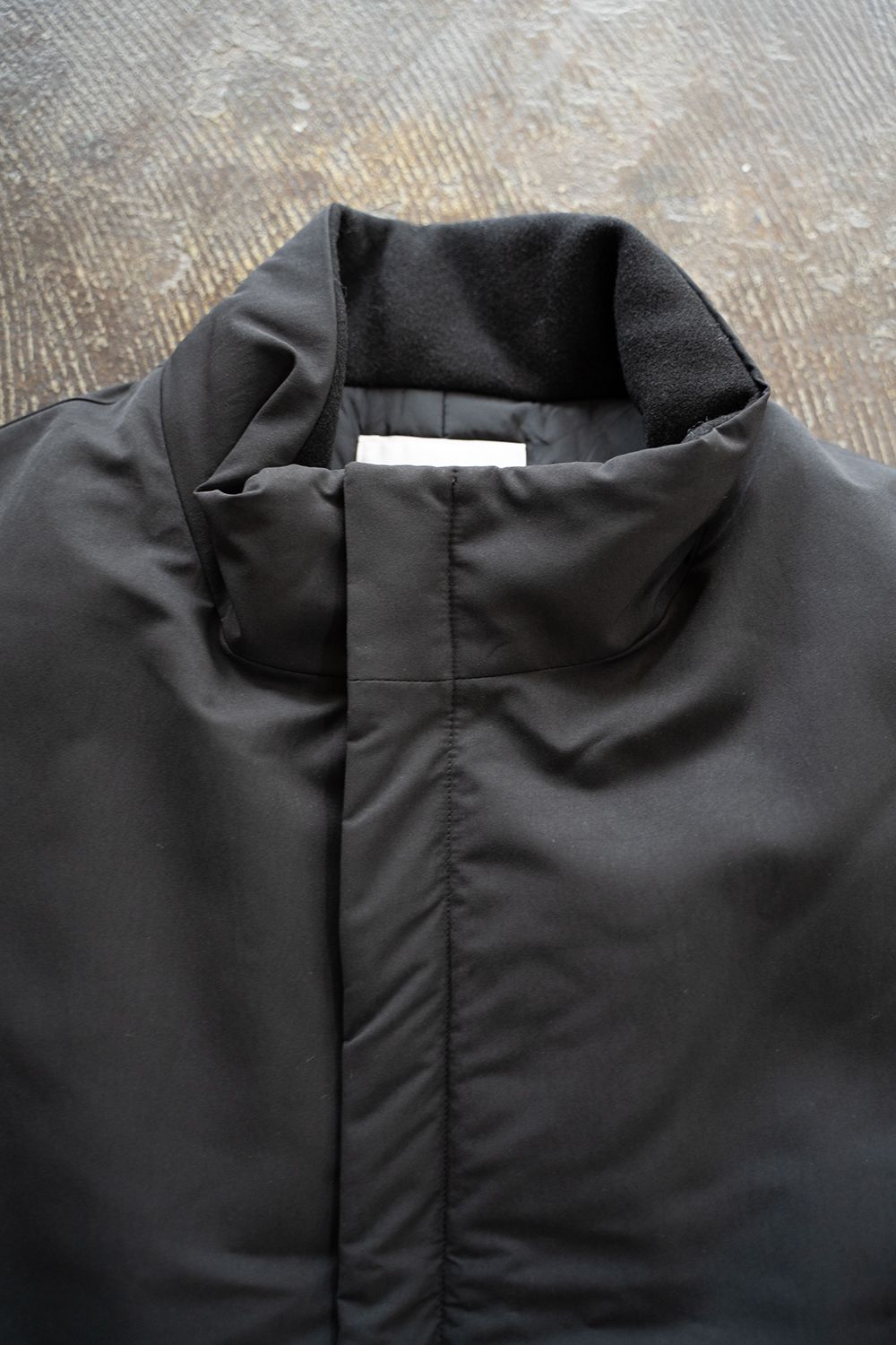 【ラスト1点】【24AW】撥水シンサレートスタンドカラーベスト(INK BLACK)
