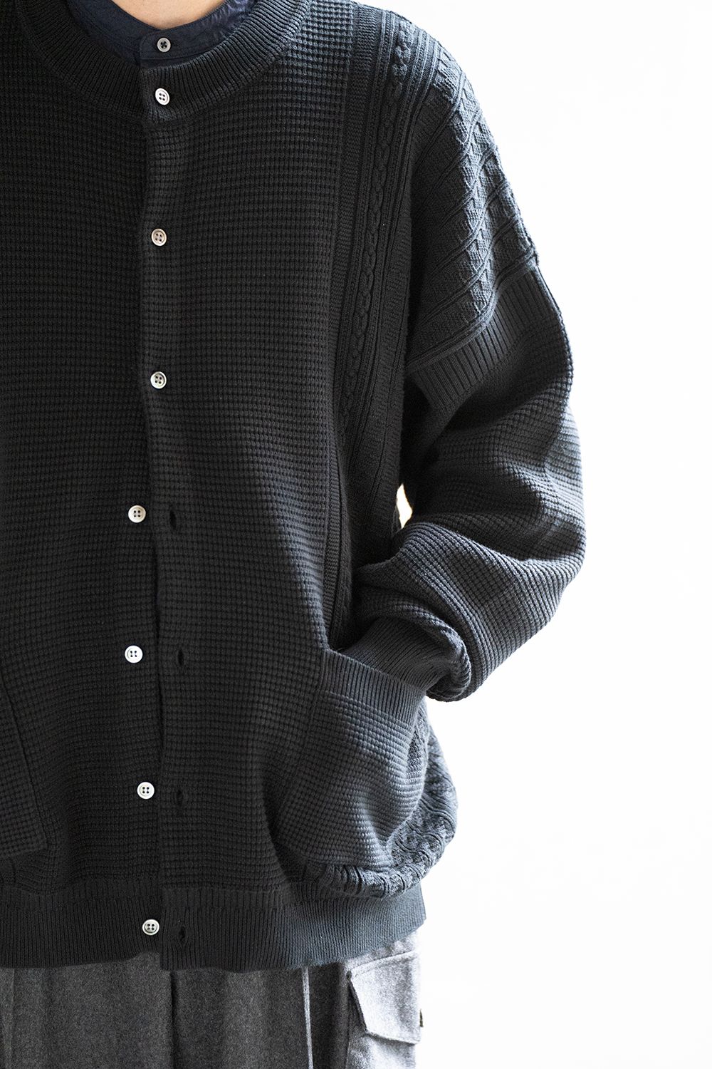 YASHIKI - 【ラスト1点】【22AW】Yukisora Cardigan(BLACK) | Salty