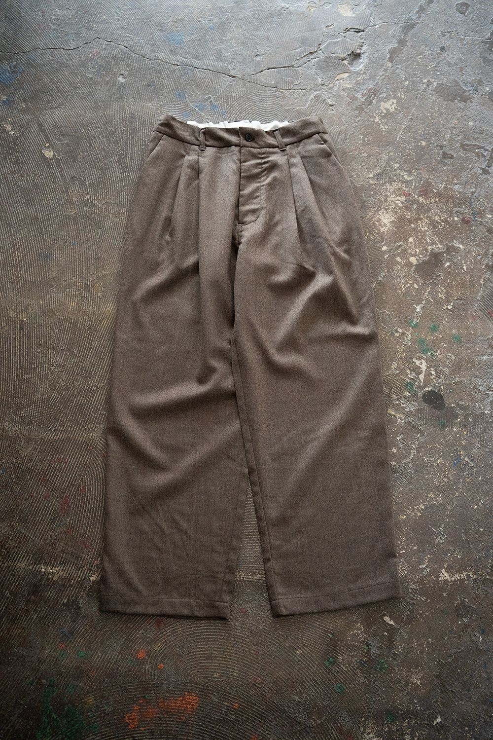 【25AW】ウールサキソニーイージースラックス(MOCHA)