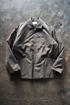 【ラスト1点】【24AW】シンサレートシャツブルゾン(CHARCOAL BROWN)