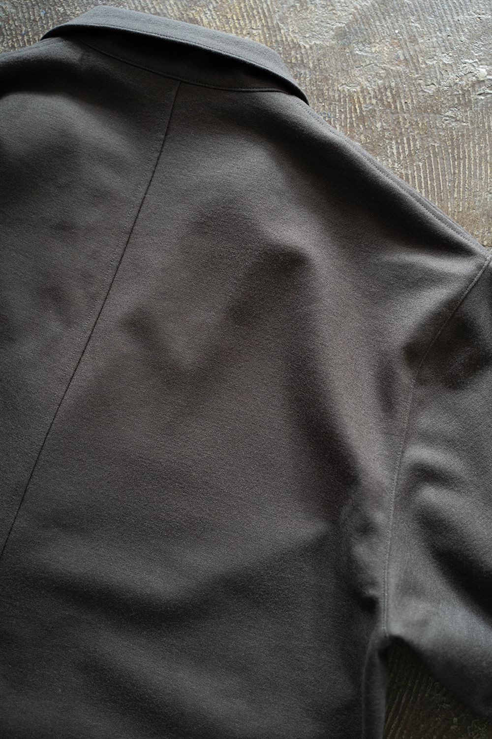 【ラスト1点】【24AW】ウールジャージーダブルジャケット(BROWN CHARCOAL)