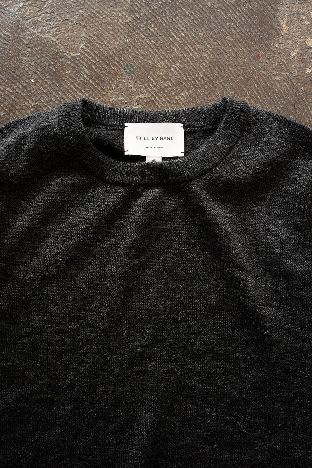 【26AW】エクストラキッドモヘア12Gニット(CHARCOAL)