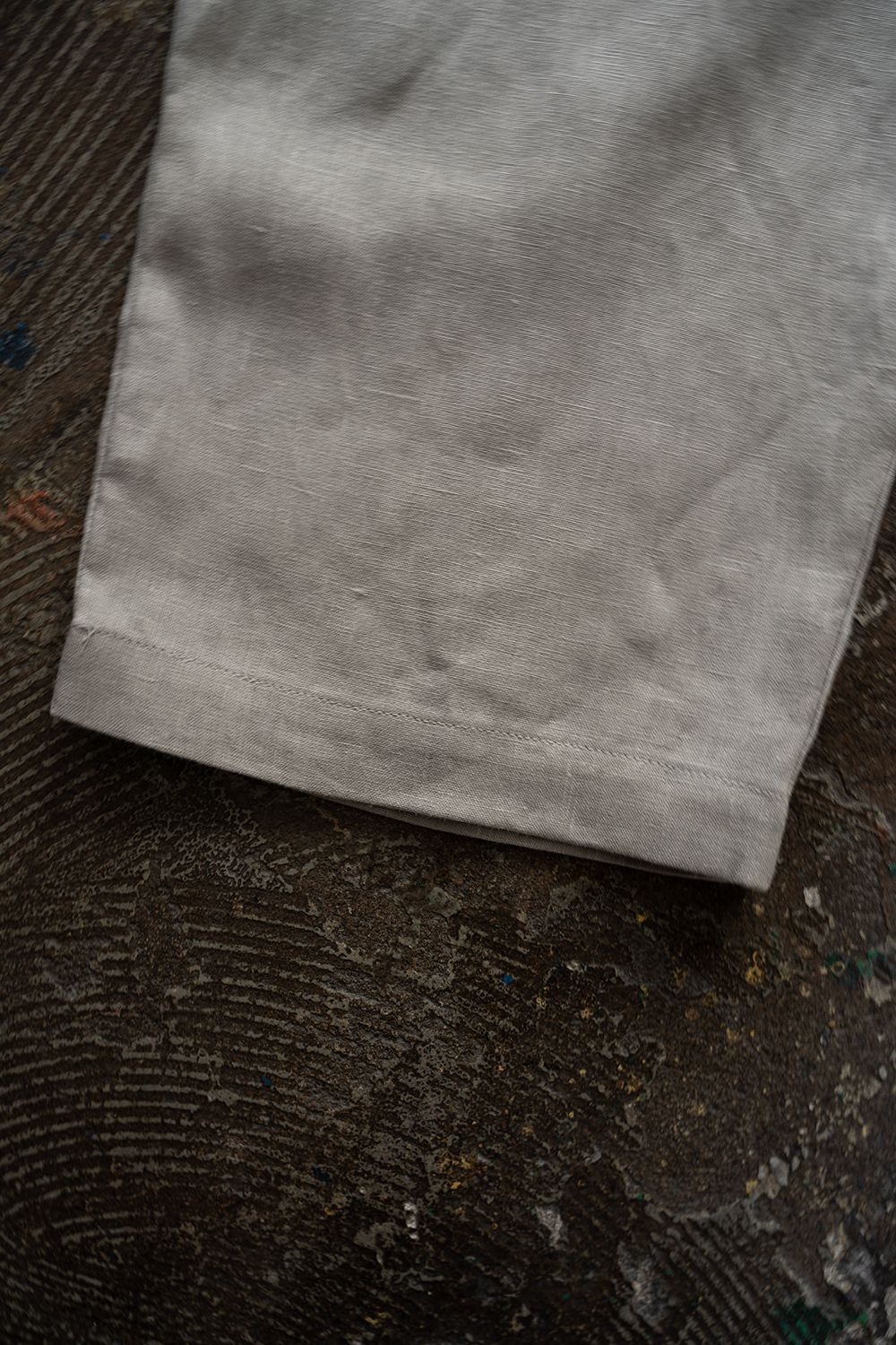 【26SS】リネン2タックテーパードパンツ(TAUPE)