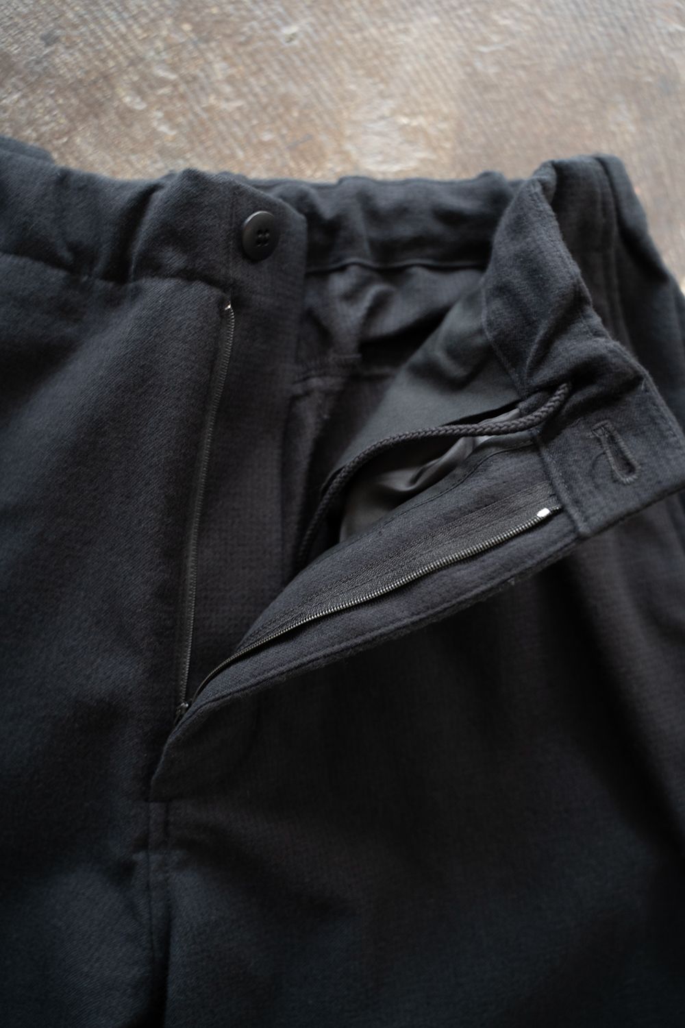 【ラスト1点】【24AW】ウール×コットンイージーパンツ(BLACK NAVY)