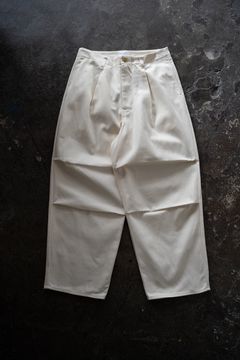 【ラスト1点】【25SS】ヘビーコットンツイルニータックパンツ(ECRU)