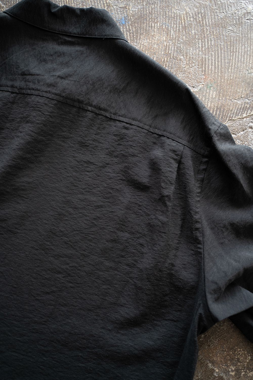 【ラスト1点】【25SS】レーヨン×リネン半袖スキッパーシャツ(INK BLACK)