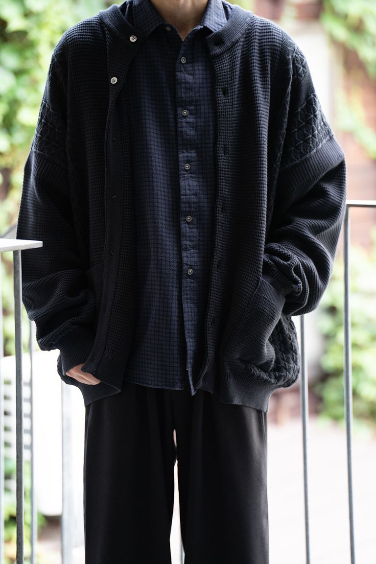 176cm、60kgの細身体型でサイズ3を着用しております。