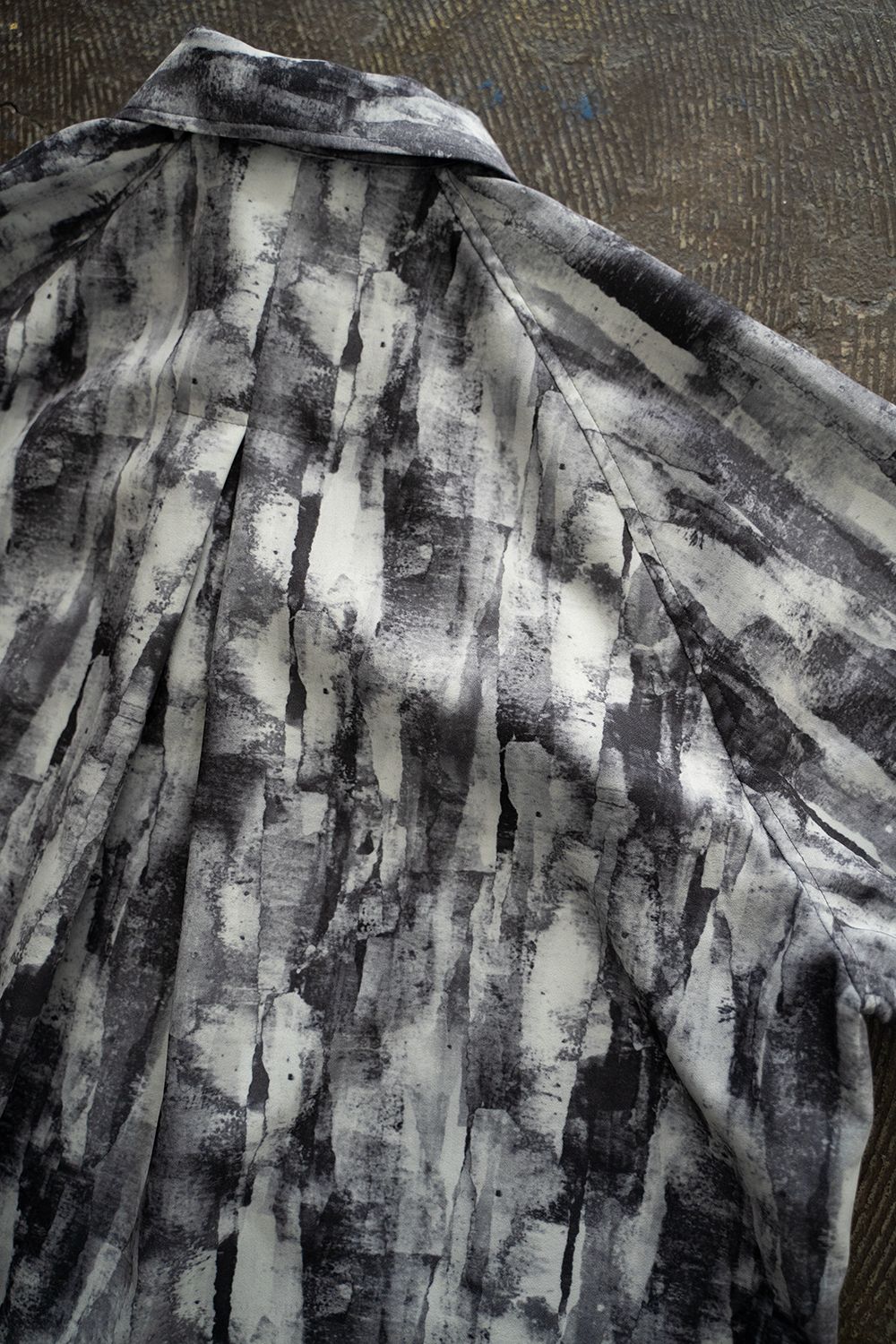 【ラスト1点】【24SS】Abstract Print Short Jacket/アブストラクトプリントショートジャケット(GRAY)