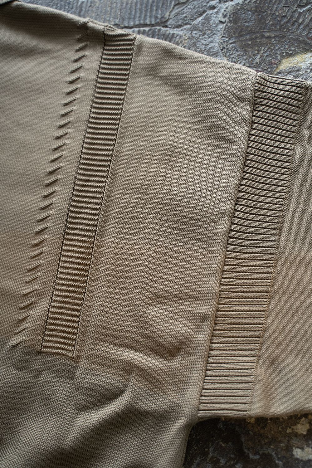 YASHIKI - Yonaga Knit Polo(GREIGE) | Salty