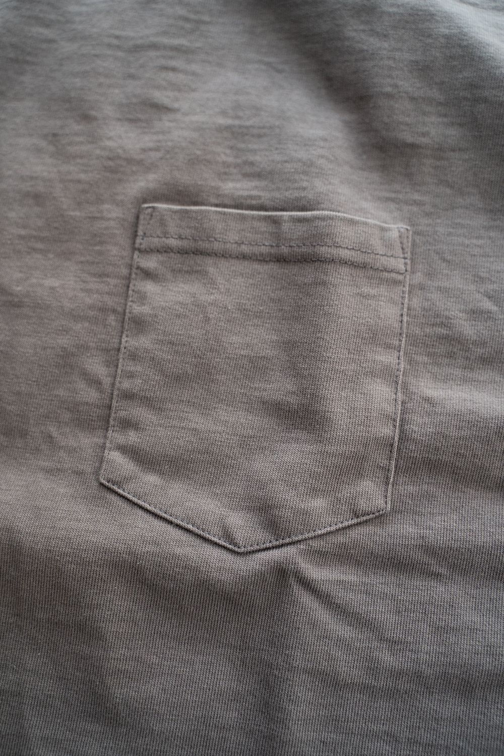 【ラスト1点】スビンコットン10/-度詰吊り天竺ポケット付きロンT(GRAY)